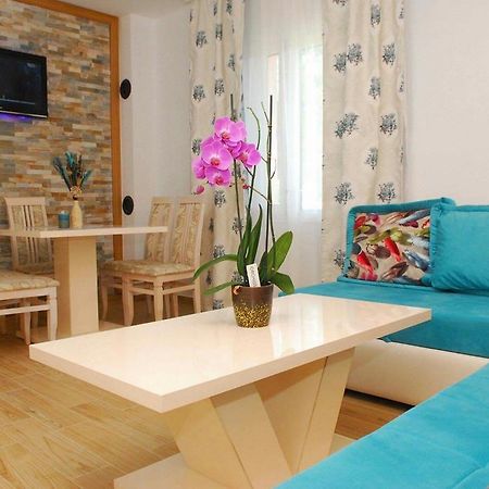 Apartments Kuc Tivat Exterior photo